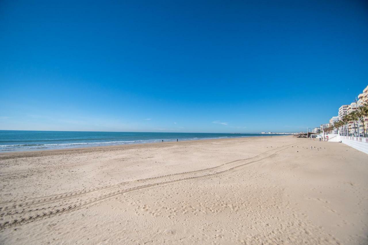 Apartamento La Atlantida Cadiz Apartment ภายนอก รูปภาพ